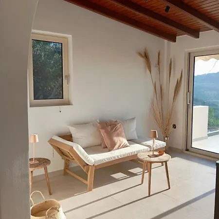 Elegant Escape With Panoramic Views شقة *