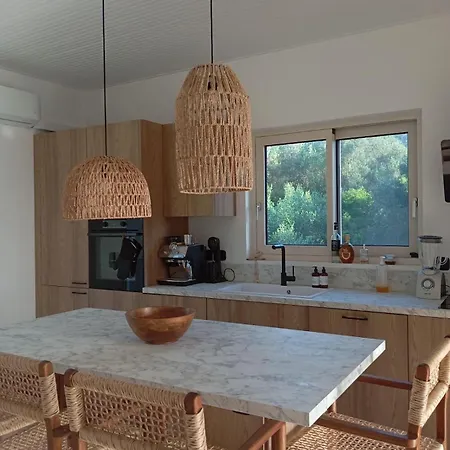Elegant Escape With Panoramic Views شقة *