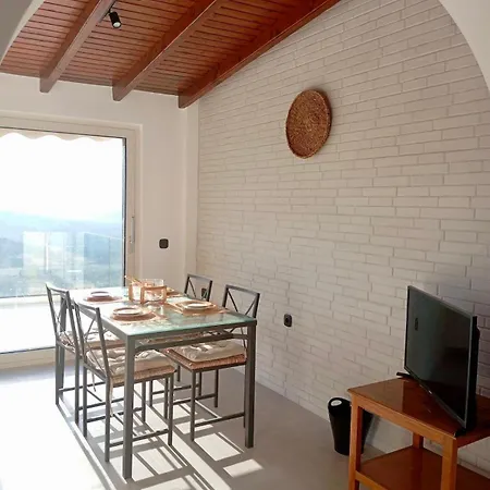 شقة Elegant Escape With Panoramic Views *