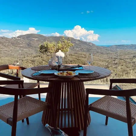Elegant Escape With Panoramic Views