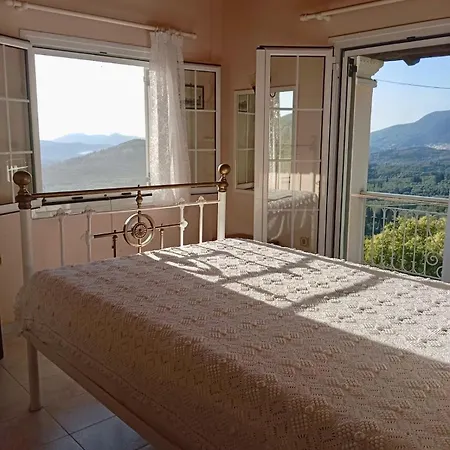 Elegant Escape With Panoramic Views