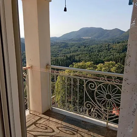 Elegant Escape With Panoramic Views شقة *